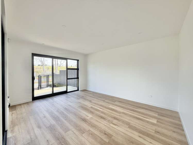 1 Rillside Crescent_3