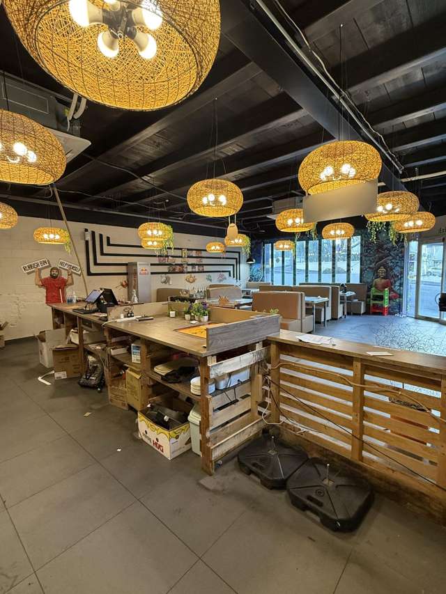 Prime Corner Restaurant - Hot Queen St Location!
