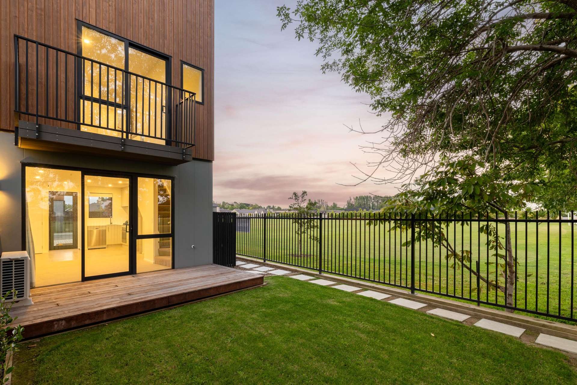 7 Malaga Crescent Harewood_0