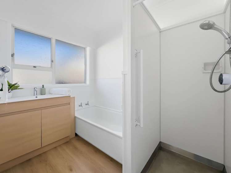 2/105 Coronation Road Papatoetoe_11