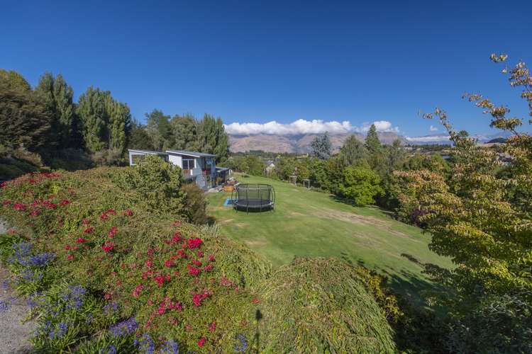 691 Aubrey Road Albert Town_18