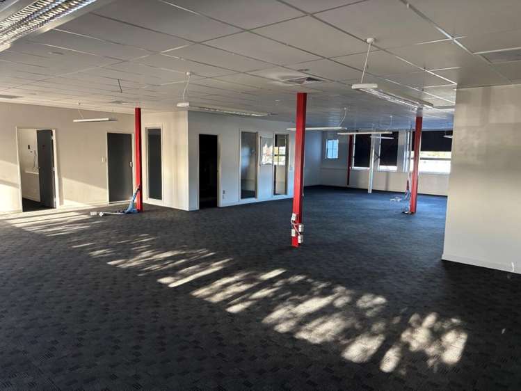 288-290 Oxford Street Levin_1