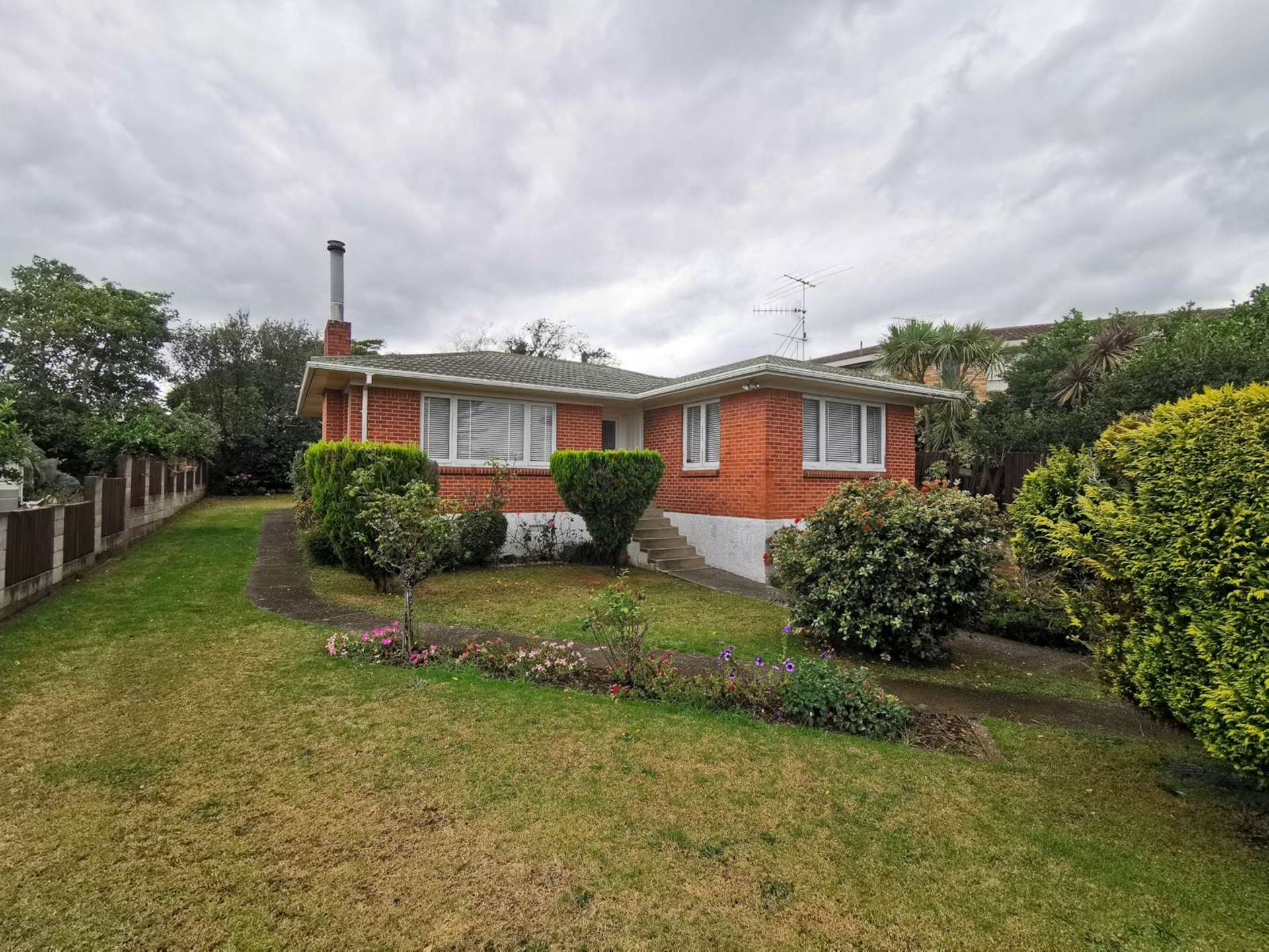 370 EllersliePanmure Highway Mt Wellington Auckland City Houses for Rent One Roof