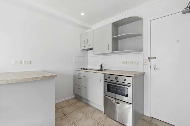 6D/18 Ronwood Ave Manukau_6