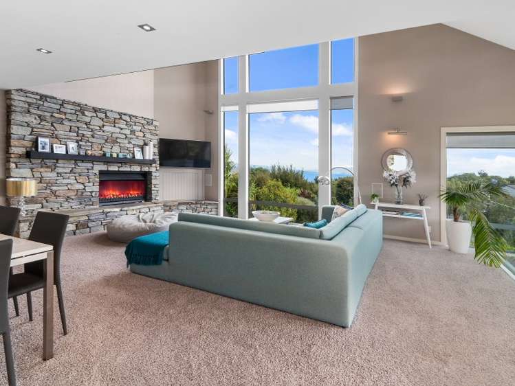 25 Whakamoenga Point Acacia Bay_10