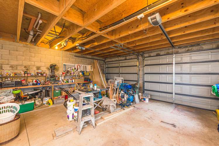 5 Charles Close Springvale_14