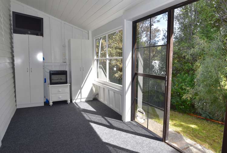 6 Tirohanga Terrace Akaroa_12