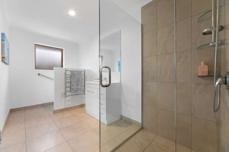 12 Korari Grove Redwoodtown_15