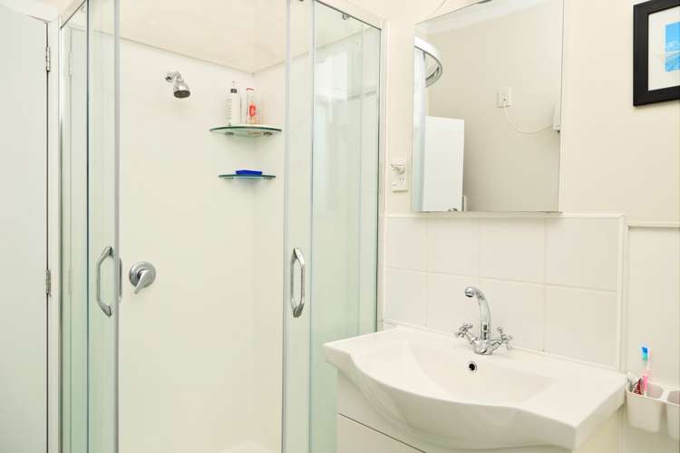 2 Koromiko Street Kaka Point_11