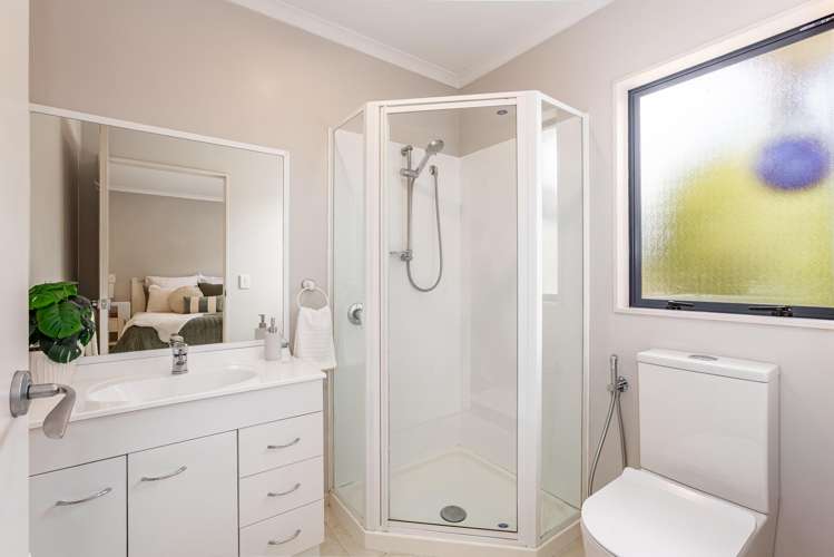 25 James Nairn Grove Riverstone Terraces_10