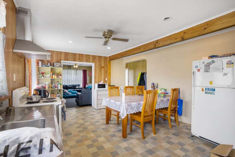 5 Nola Crescent Otara_16