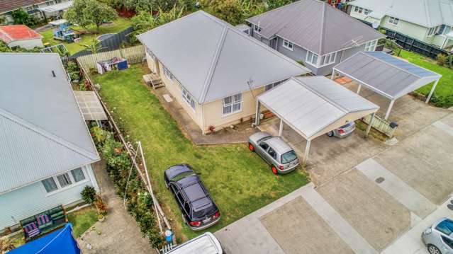 13 Dolbel Place Mangere East_1