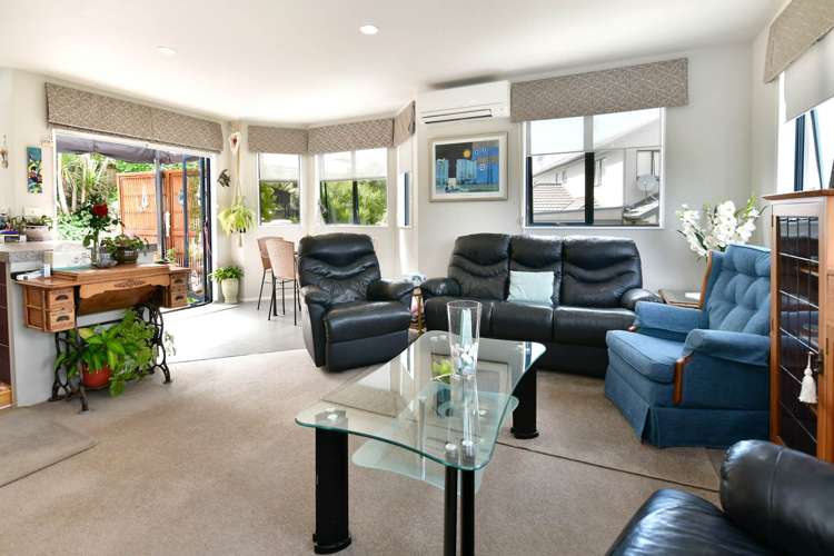 8 Carento Way Stanmore Bay_2