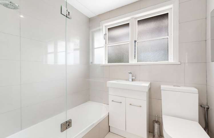 243 & 245 Great North Road Henderson_12