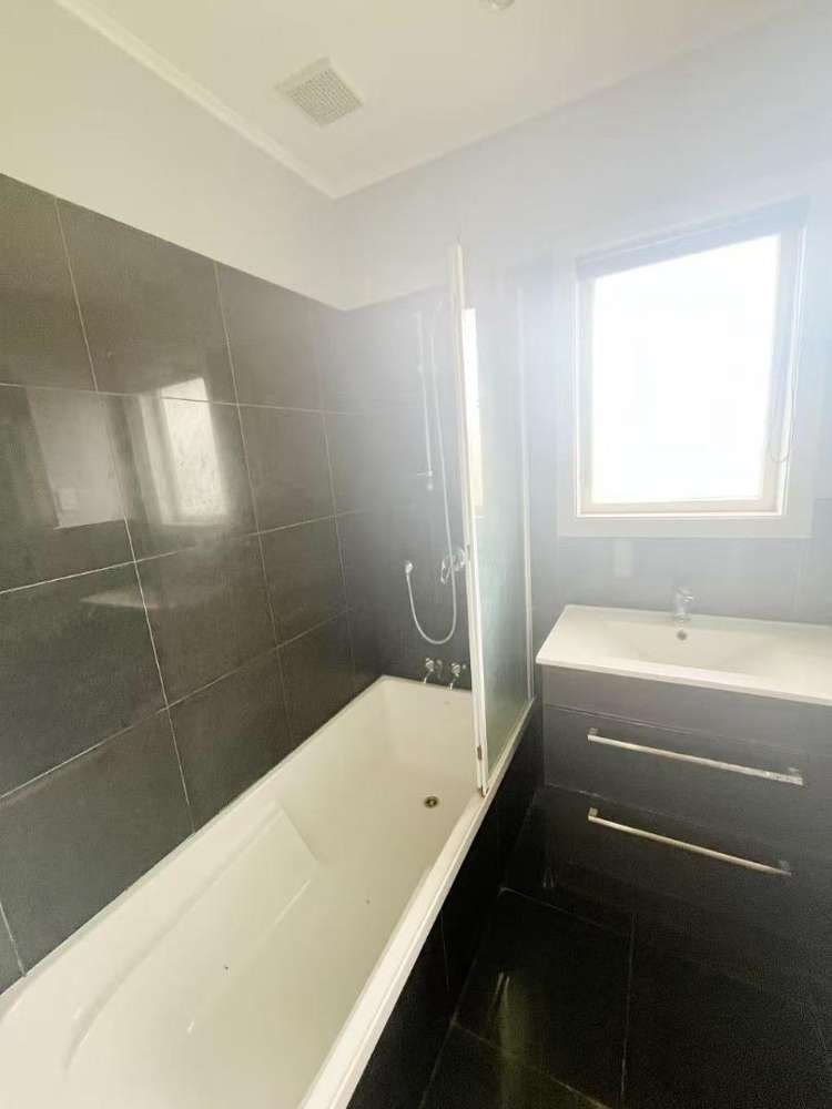 9 Reiman street New Lynn_9