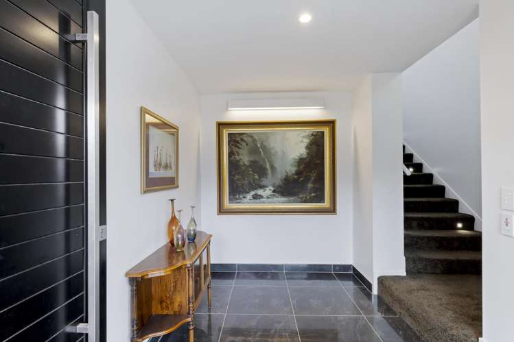 468 Peninsula Road Kelvin Heights_26