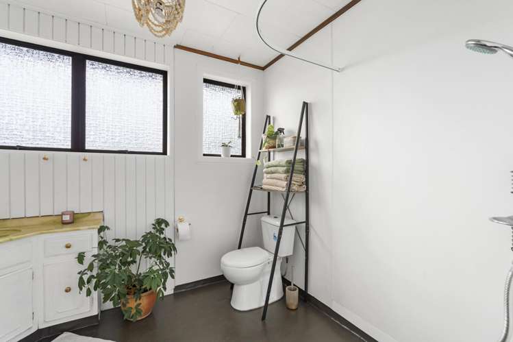 85 River Road Kawerau_10