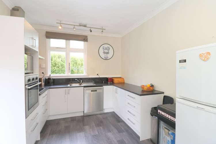 41 Philip Street Gladstone_5