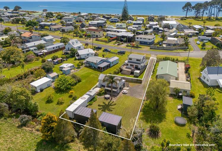 18B Captain Cook Road Cooks Beach_17