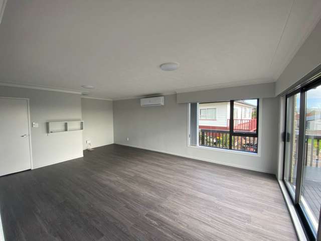 41 Charntay Avenue Clover Park_2