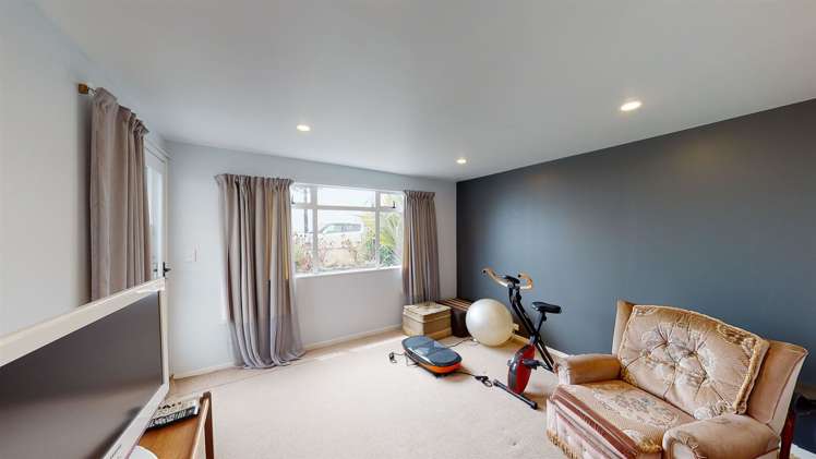 65 The Esplanade Westshore_11