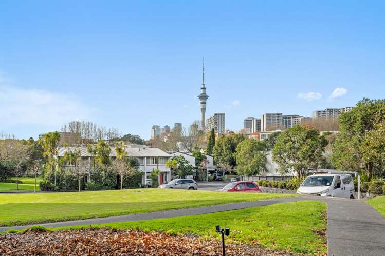 11/87 Beresford Street_1