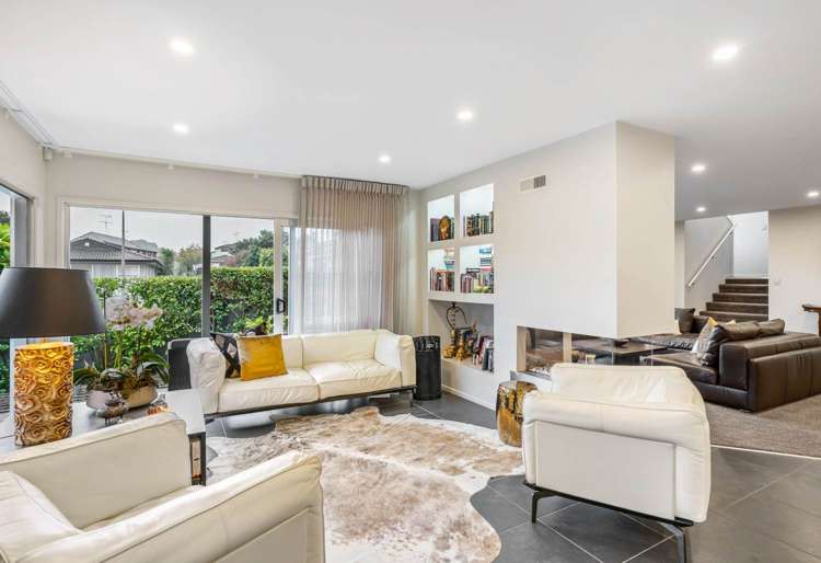 1 Ripon Crescent Meadowbank_11