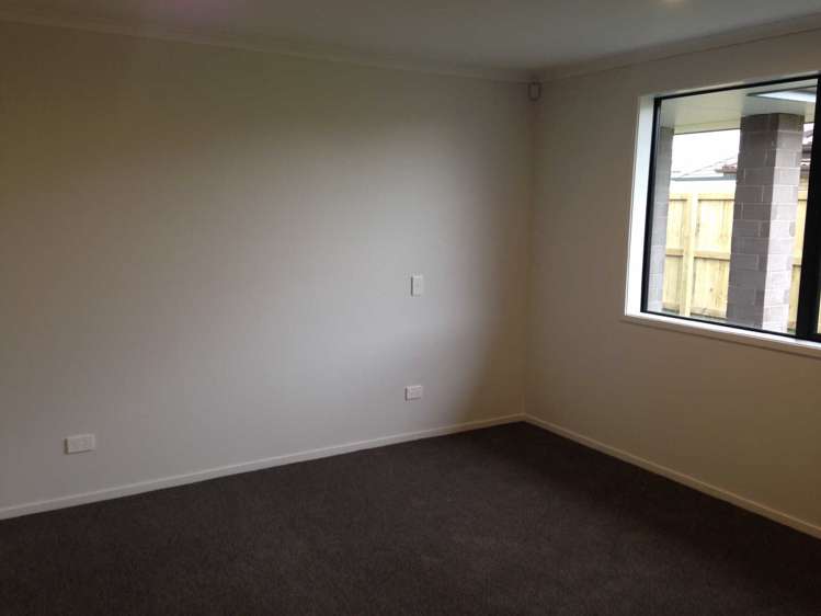 16 Kennedy Lane Hamilton East_9