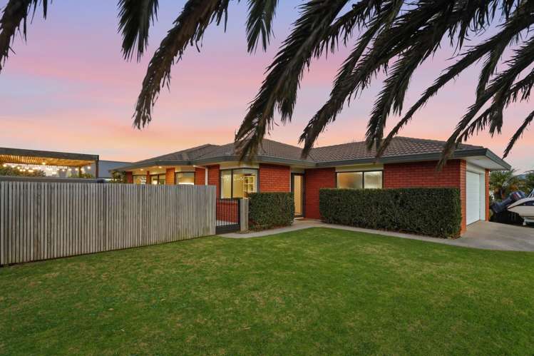 66 Ocean Crest Papamoa_23