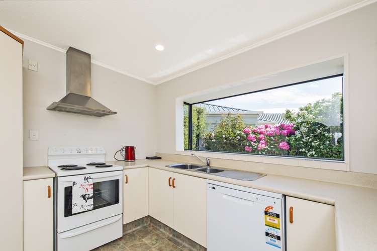 1 Devon Crescent Darfield_9