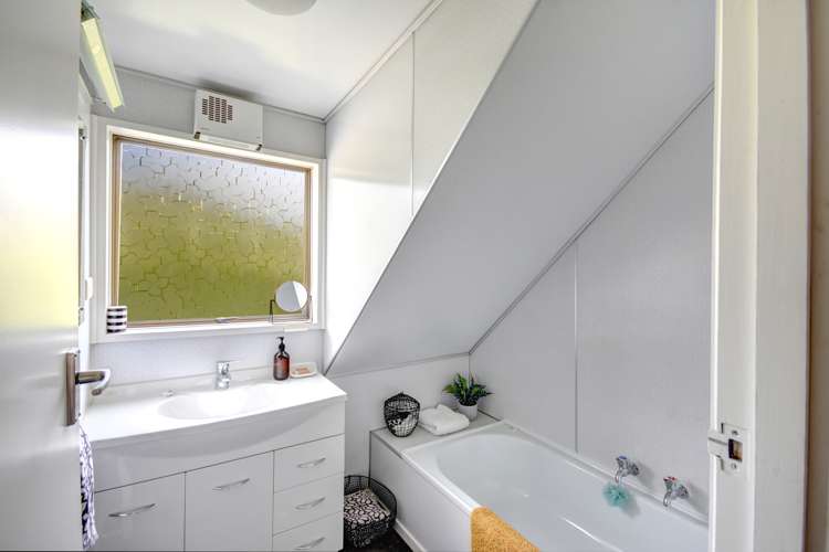 9 Coolock Crescent Waverley_17