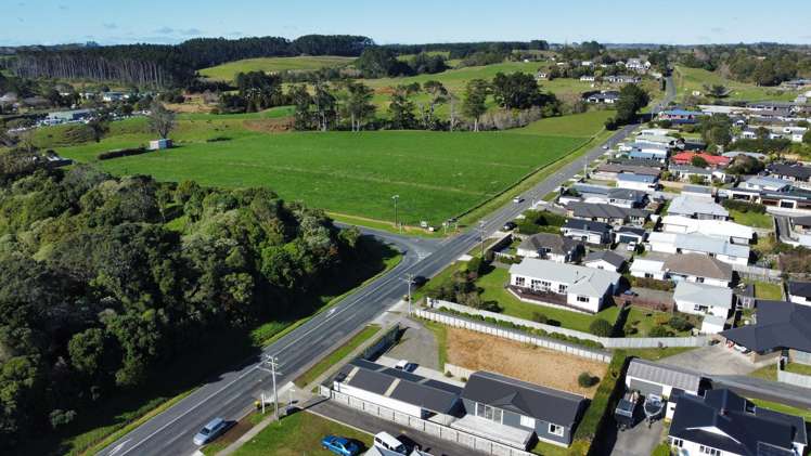 80a Smart Road Glen Avon_11