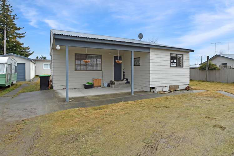 16 Maryburn Road Twizel_10