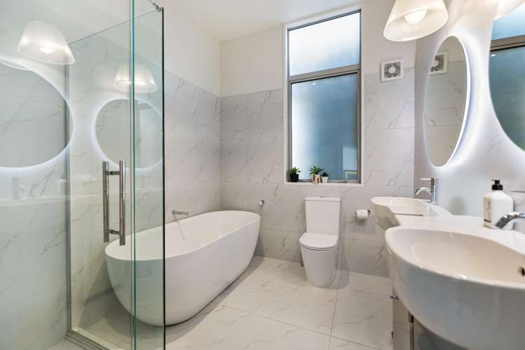 6 Whitbourn Place Queenstown_24