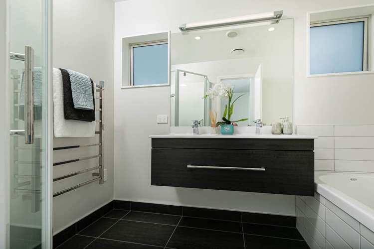 12 Frances Place Silverdale_13