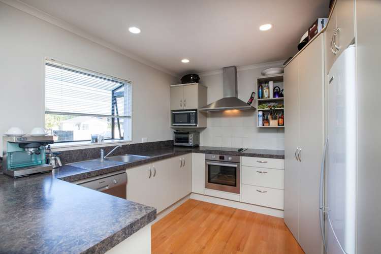 2 Estate Grove Inglewood_2