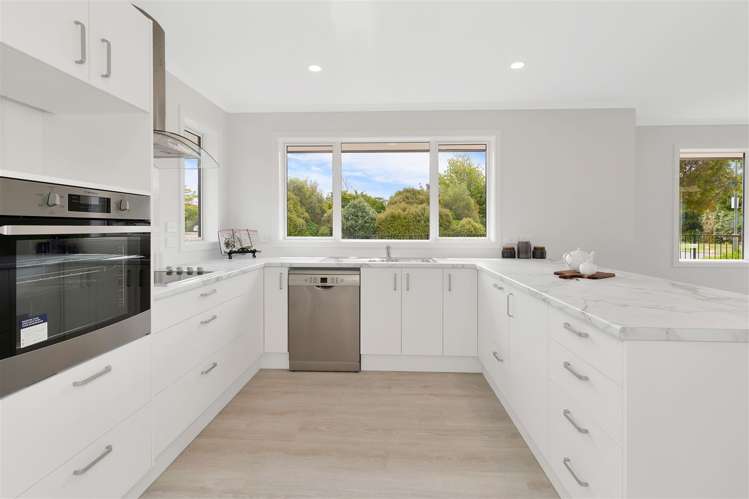 1a Clifford Place Amberley_4