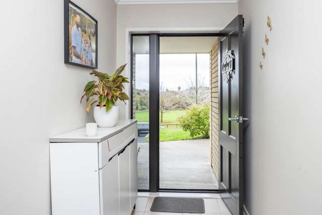 54 Farnborough Drive Nawton_3