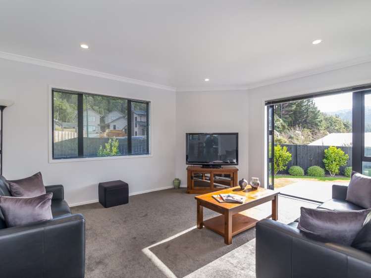 36 Kurth Crescent Silverstream_5