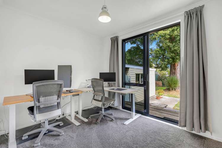 8 Kentucky Street Totara Park_17