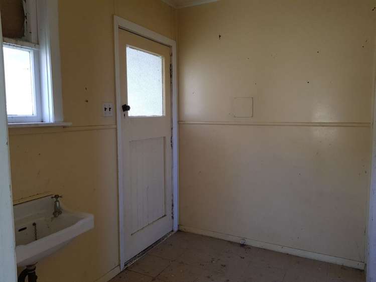 32 High Street Eketahuna_11