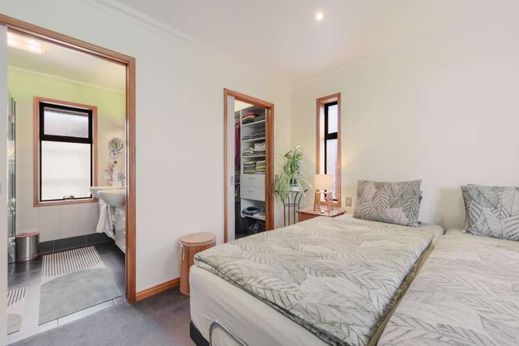 38 Andrew Street Stoke_16