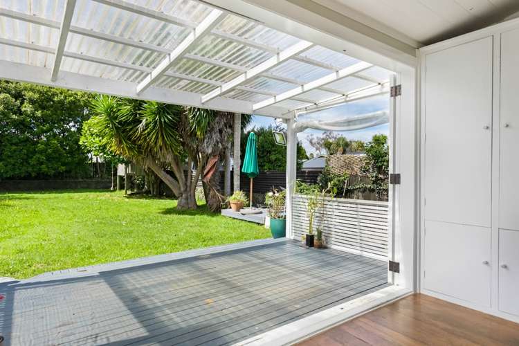 8 Volcanic Street Mount Eden_9