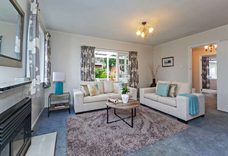 73 Cobham Crescent Kelston_5