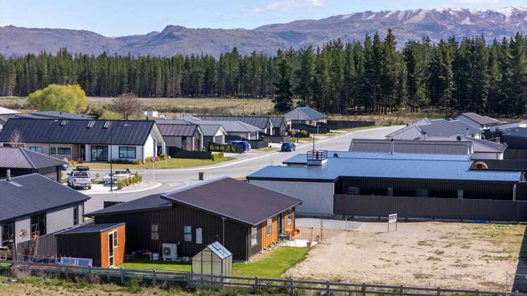 7 Gards Place Alexandra_16