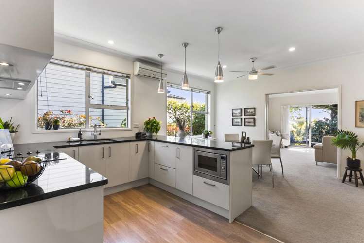 2/245 Jervois Road Herne Bay_9