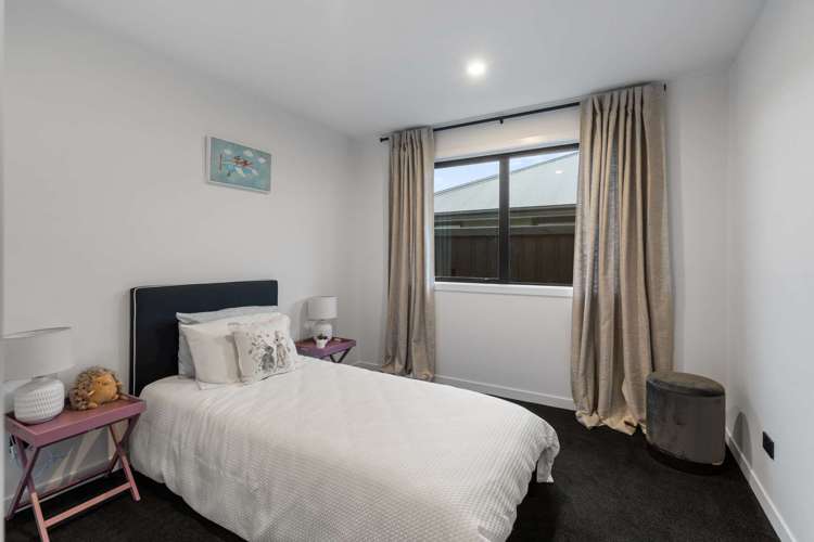 27 Tobollie Drive Rolleston_13