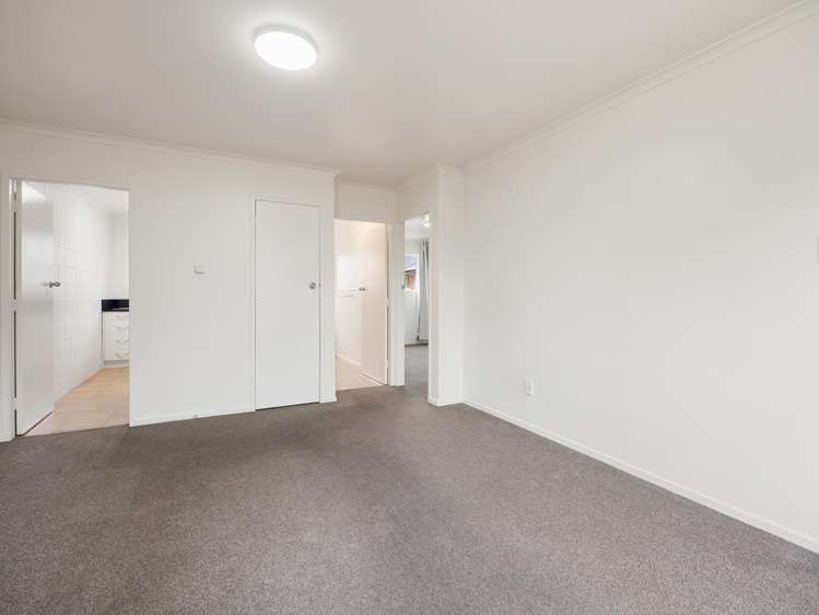 3/74A Palmerston Street_3