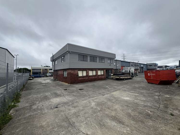 D/12 Neilpark Drive East Tamaki_1