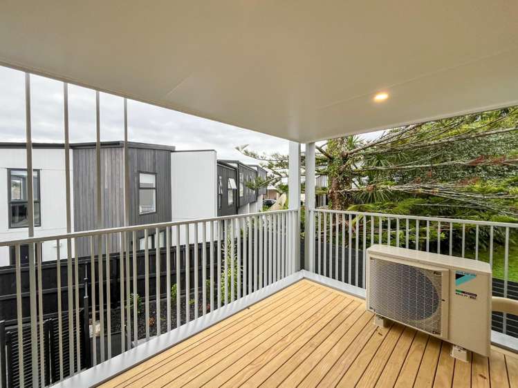 6/9 Aeroview Drive 1603_10